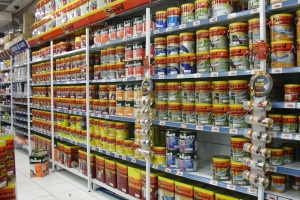 Case Gondopar: Racks para Materiais de Construção